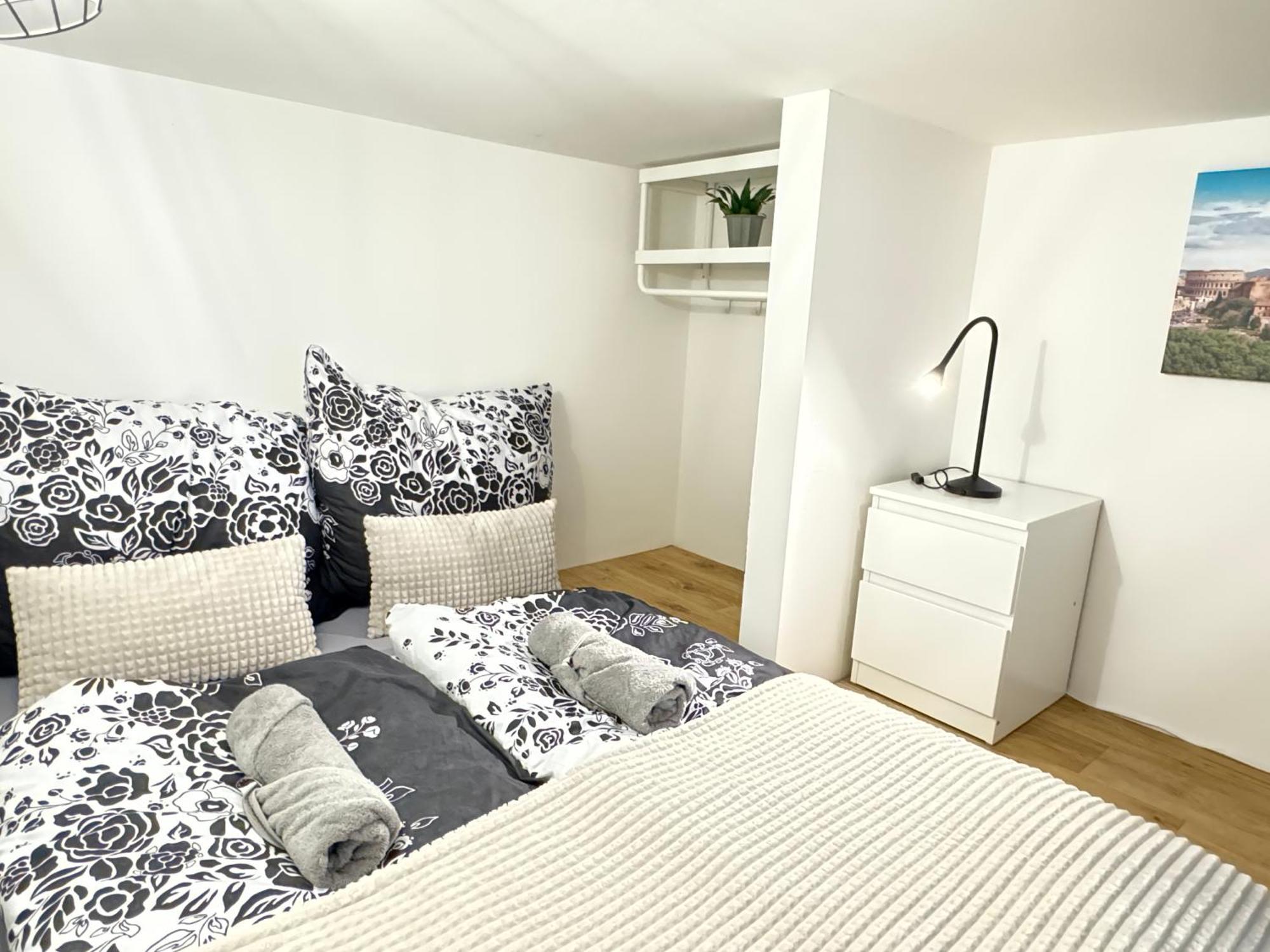 Free Parking - Cozy Apartment Near Vysehrad Railway Bridge Прага Экстерьер фото
